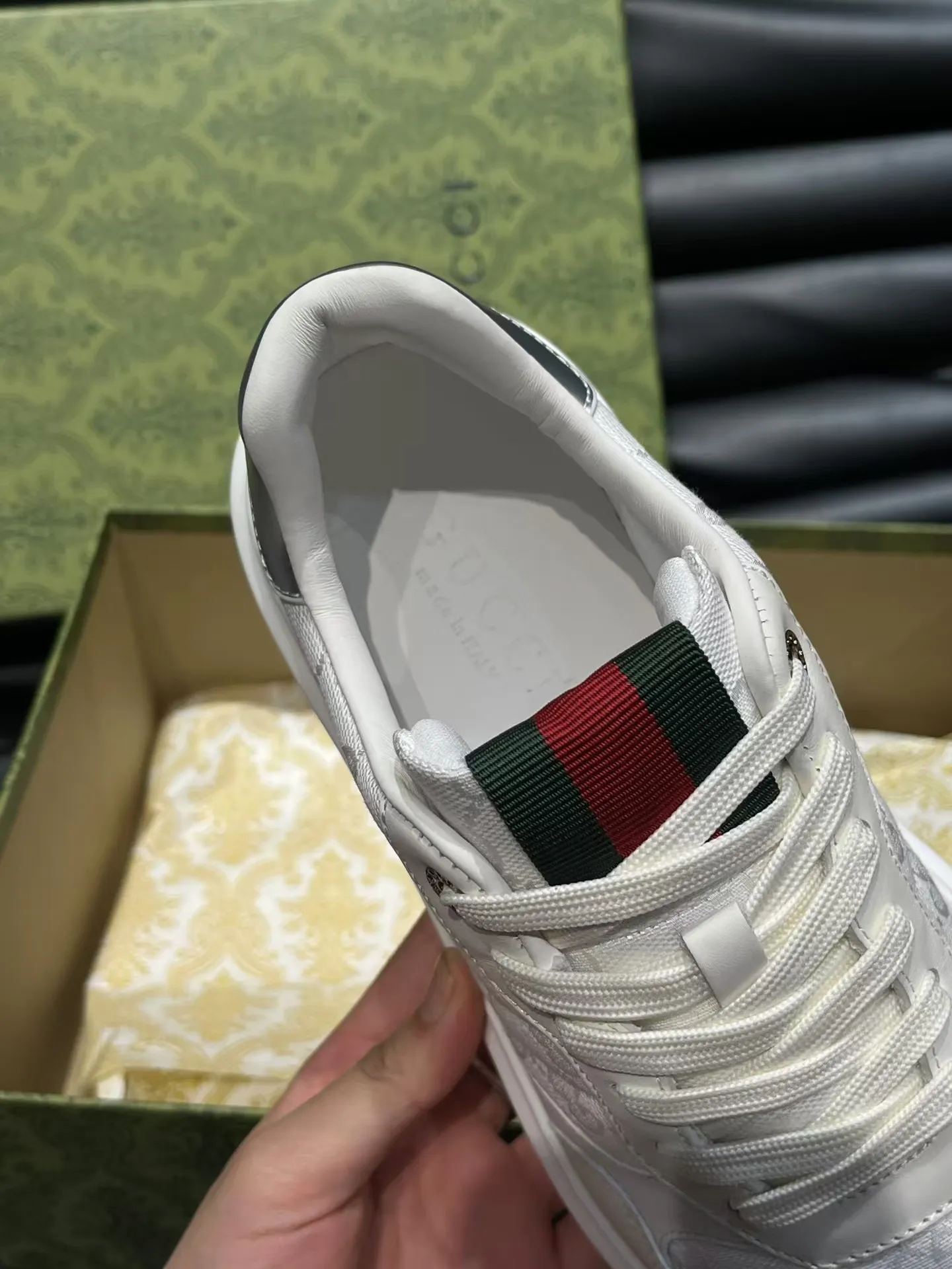 Men's Men's Shoes Men's Men's 💰460 new men's shoes GUCCI [Lightning] latest shoes shipped. Original quality, fashionable, special materials, sheepskin lining, new packaging. The foot feels super comfortable and the workmanship is impeccable. Size: 38-45